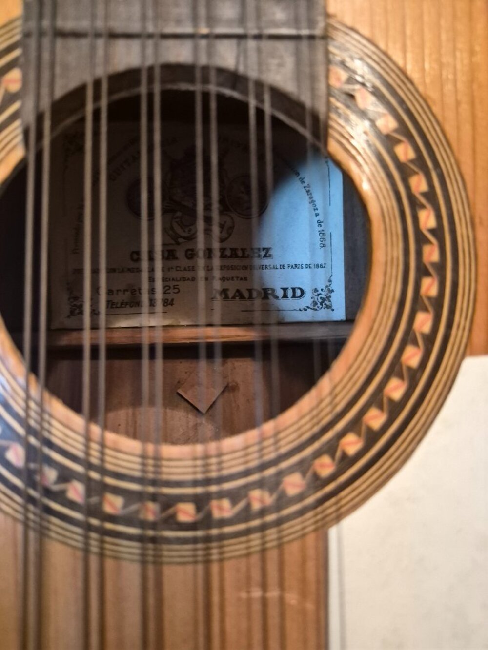 Vintage Spanish Bandurria from 1920s sounds amazing over 100years old - Picture 2 of 13